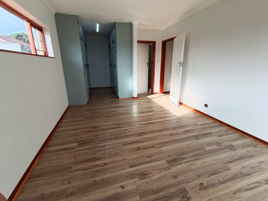 3 Bedroom Property for Sale in Heiderand Western Cape